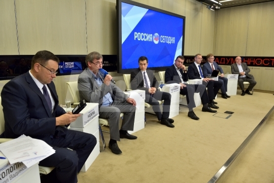 Круглый стол “Москва vs регионы: баланс выгод и потерь в гонке за эскроу”